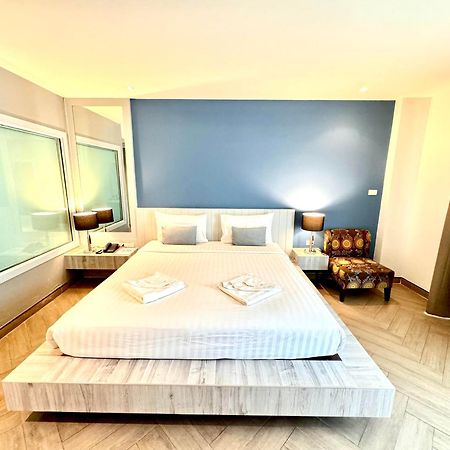 De Cozé Hotel Patong Esterno foto