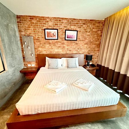 De Cozé Hotel Patong Esterno foto