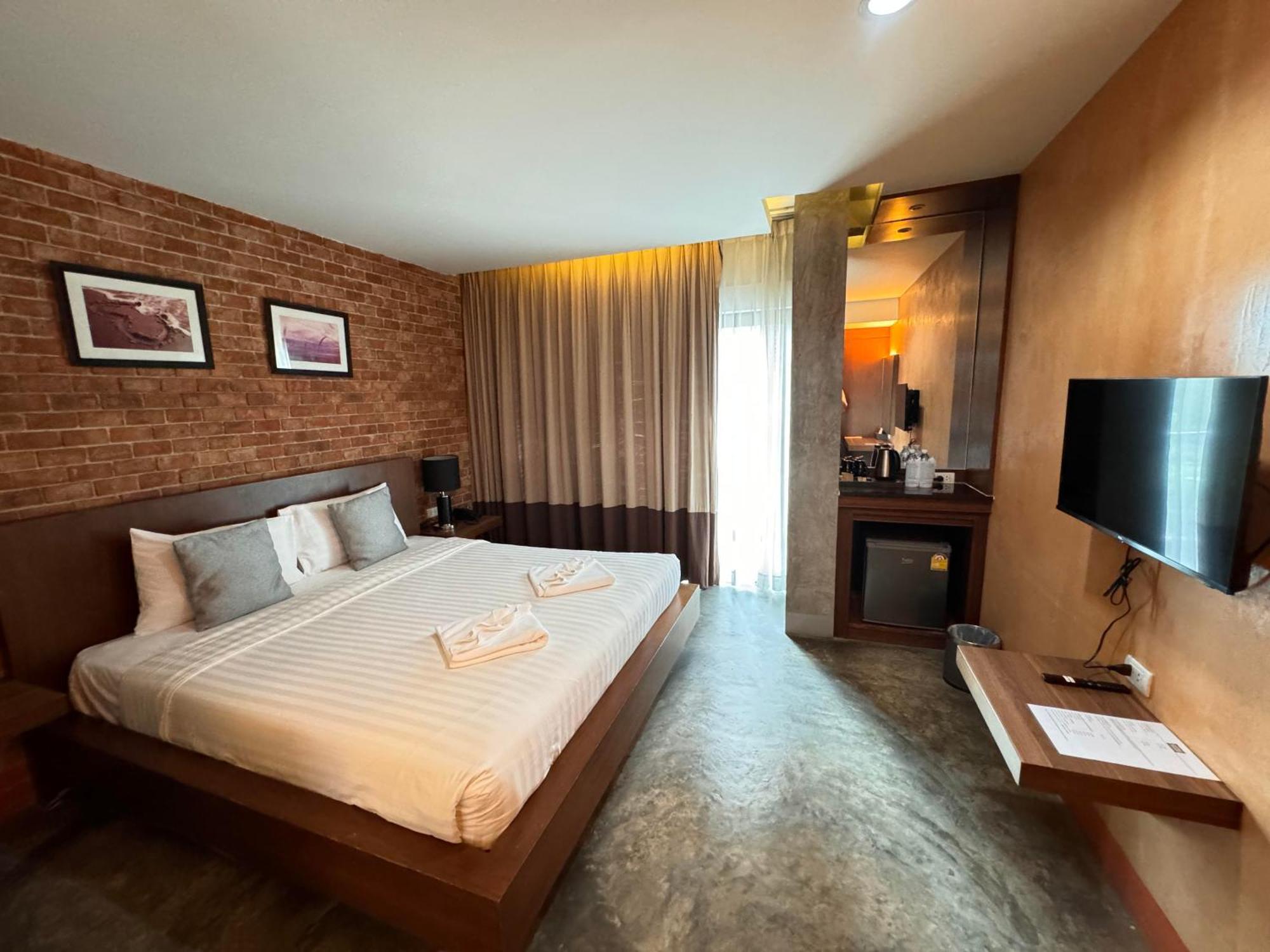 De Cozé Hotel Patong Esterno foto