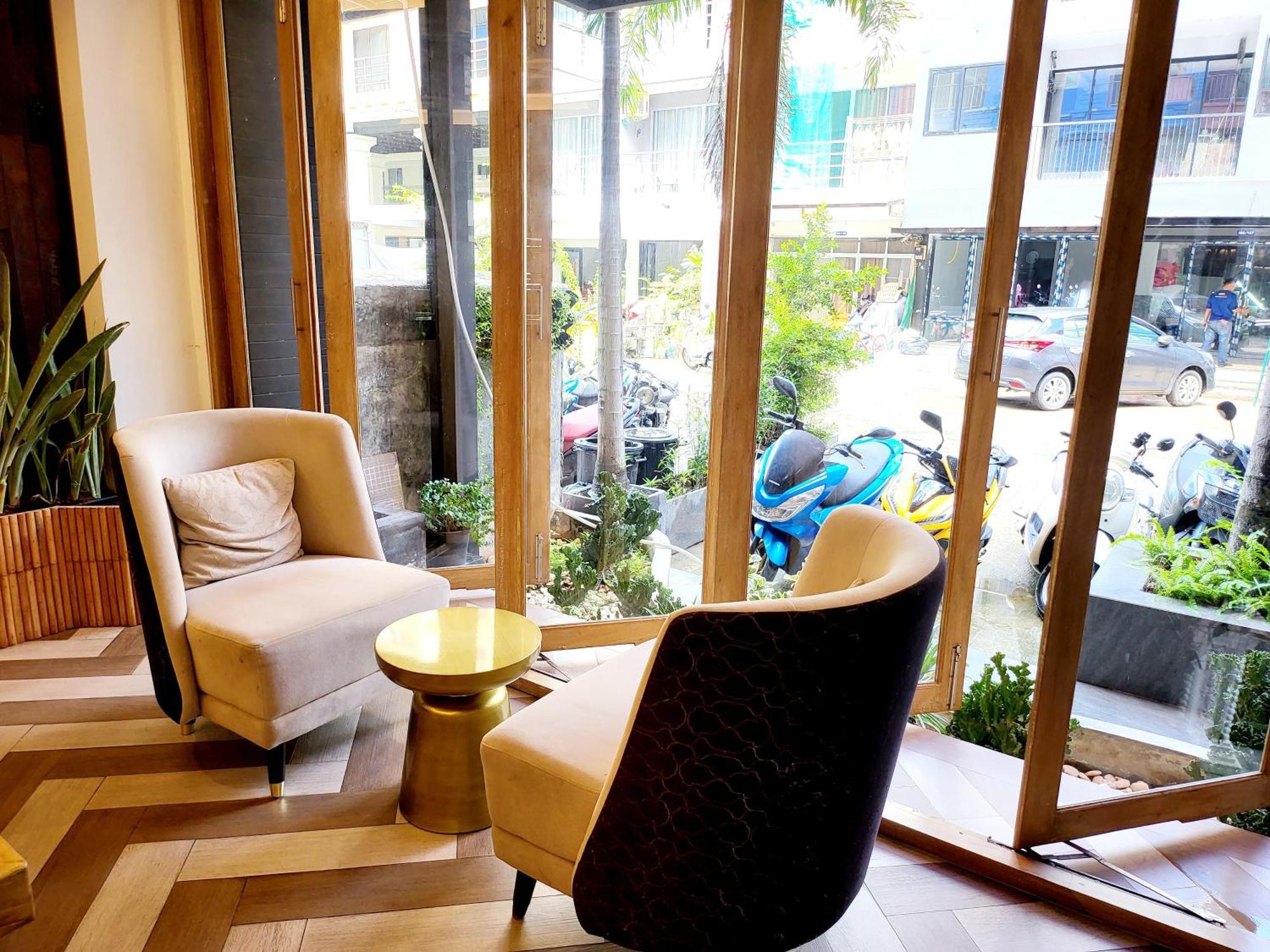 De Cozé Hotel Patong Esterno foto